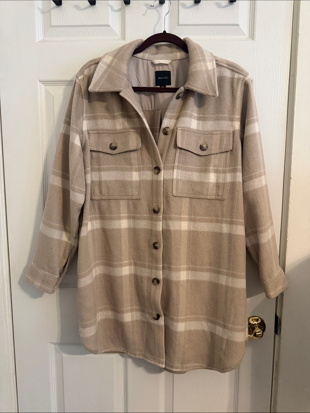 RW & CO Cream & White Plaid Shirt Jacket Shacket Button Down Sz Medium